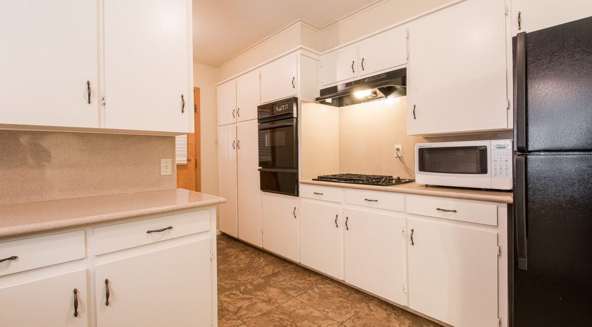 05-Kitchen-4805-scaled