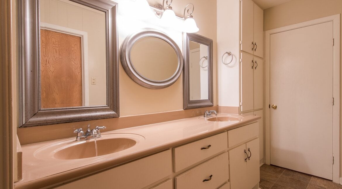 07-Bedroom-1-4834-scaled