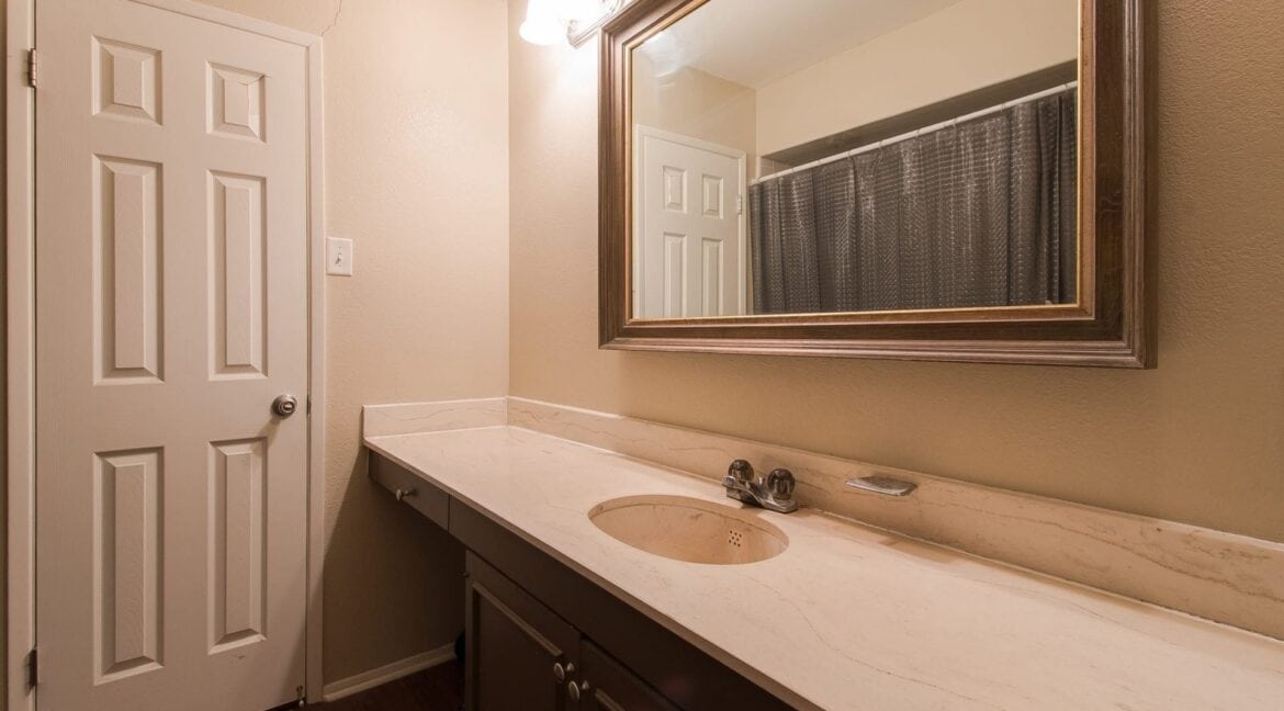 06-Bedroom-2-8103
