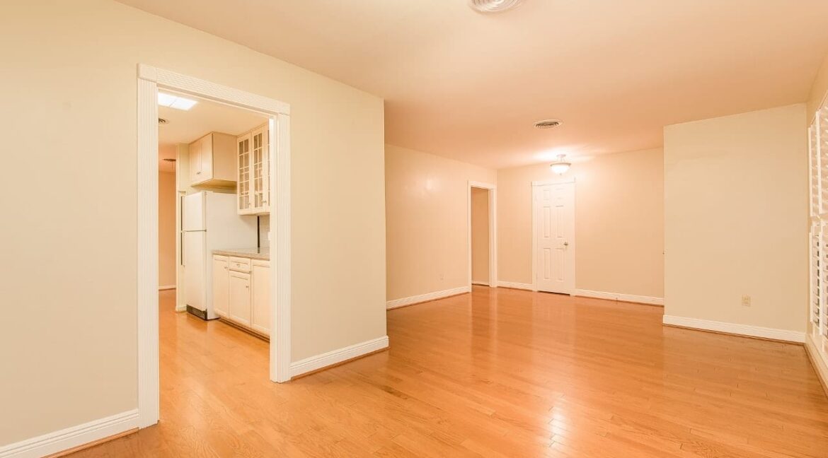 02-Living-Room-and-Dining-Room-4936-1280x853-min