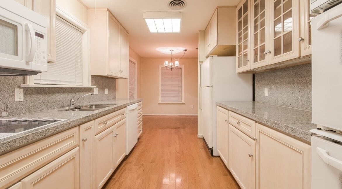 05-Kitchen-4927-1280x853-min