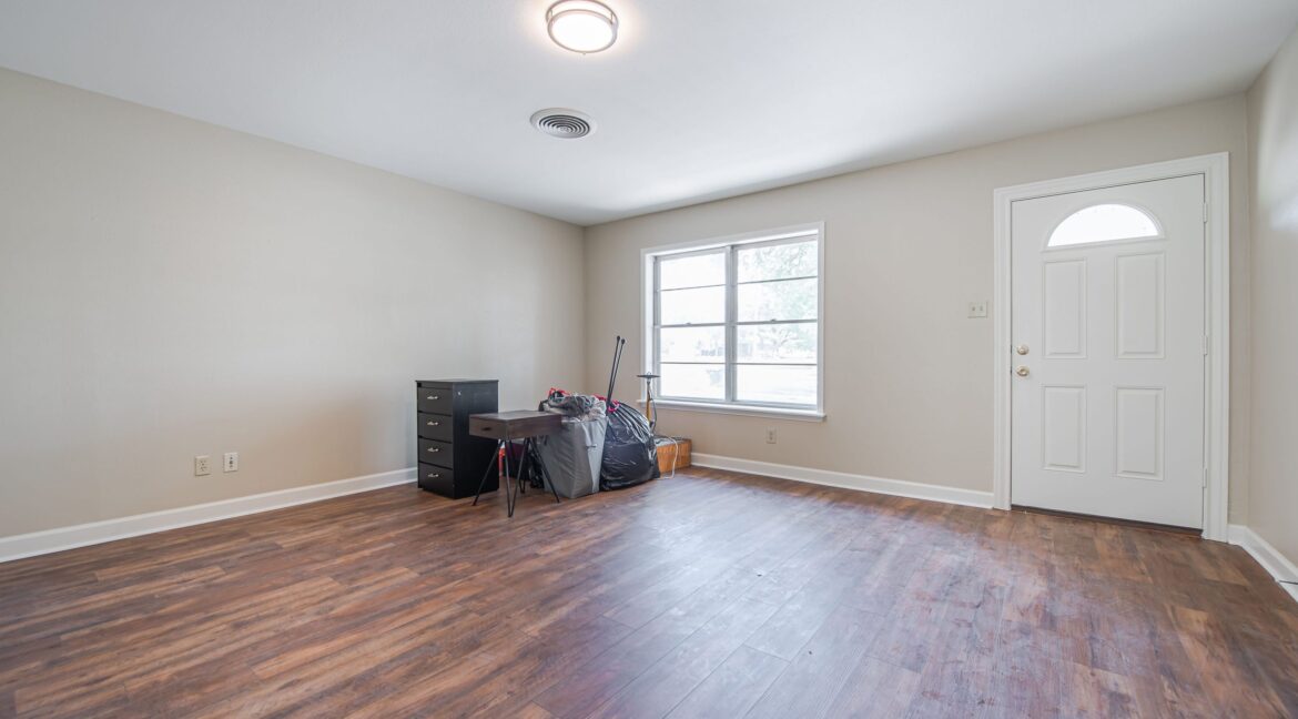 03-GreatRoom--scaled