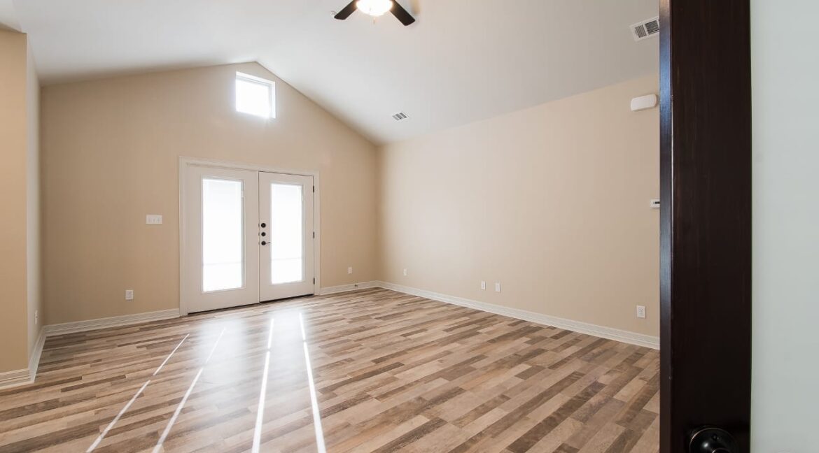 01-Living-Room-2480-1280x853