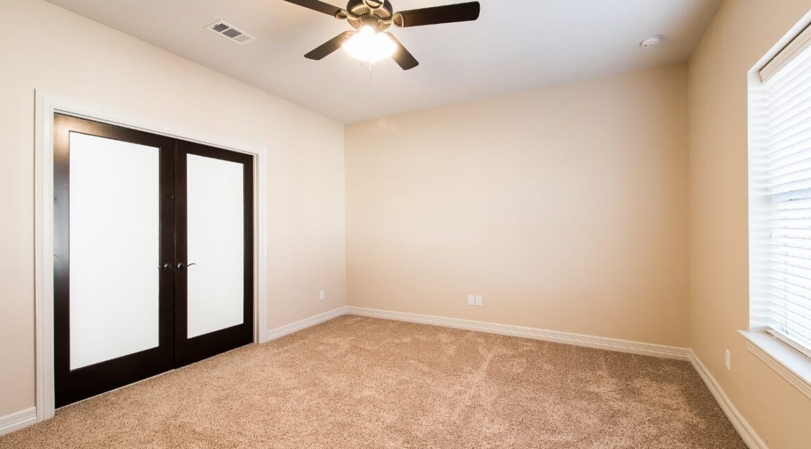 03-Bedroom-2490-1280x853