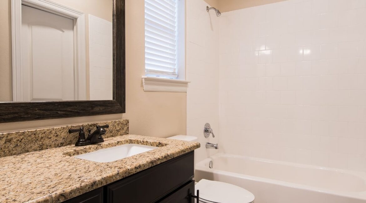 03-Bedroom-2492-1280x853