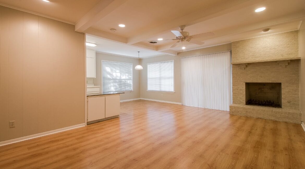 03-Family-Room-5425-1280x853-1