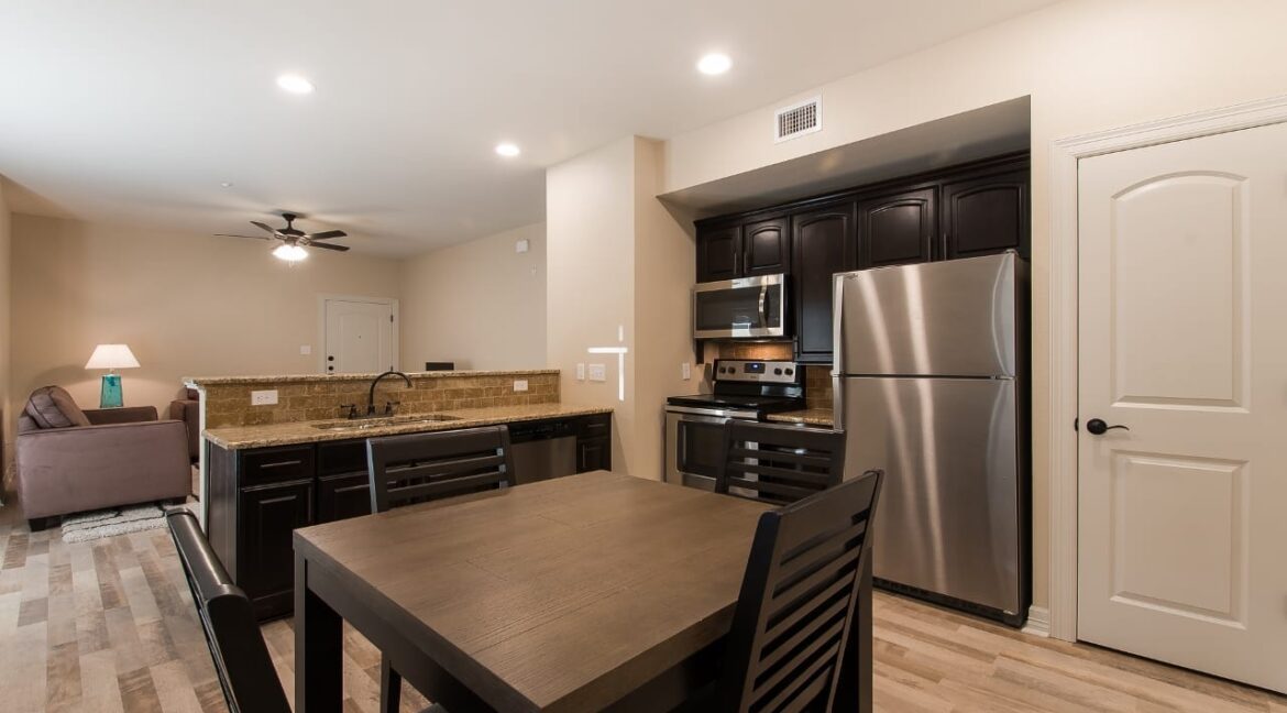 02-Kitchen-and-Nook-2345-1280x853