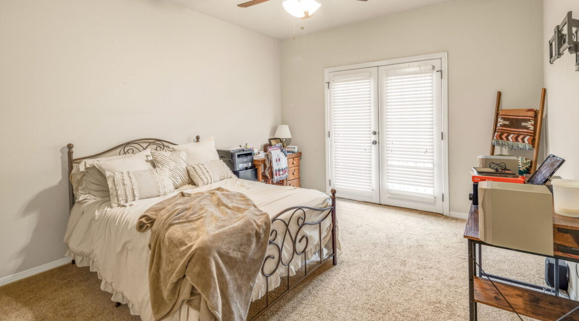 20-web-or-mls-Crecent Ridge_22