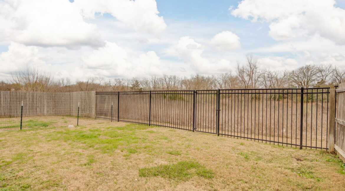 25-web-or-mls-Crecent Ridge_16