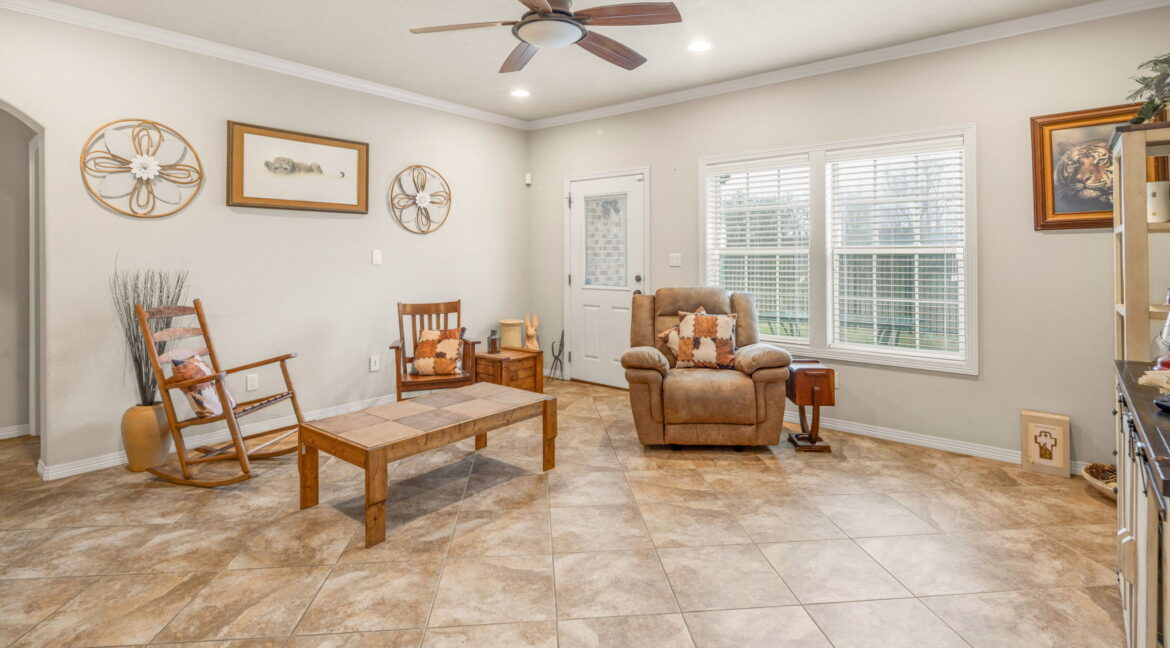 7-web-or-mls-Crecent Ridge_03