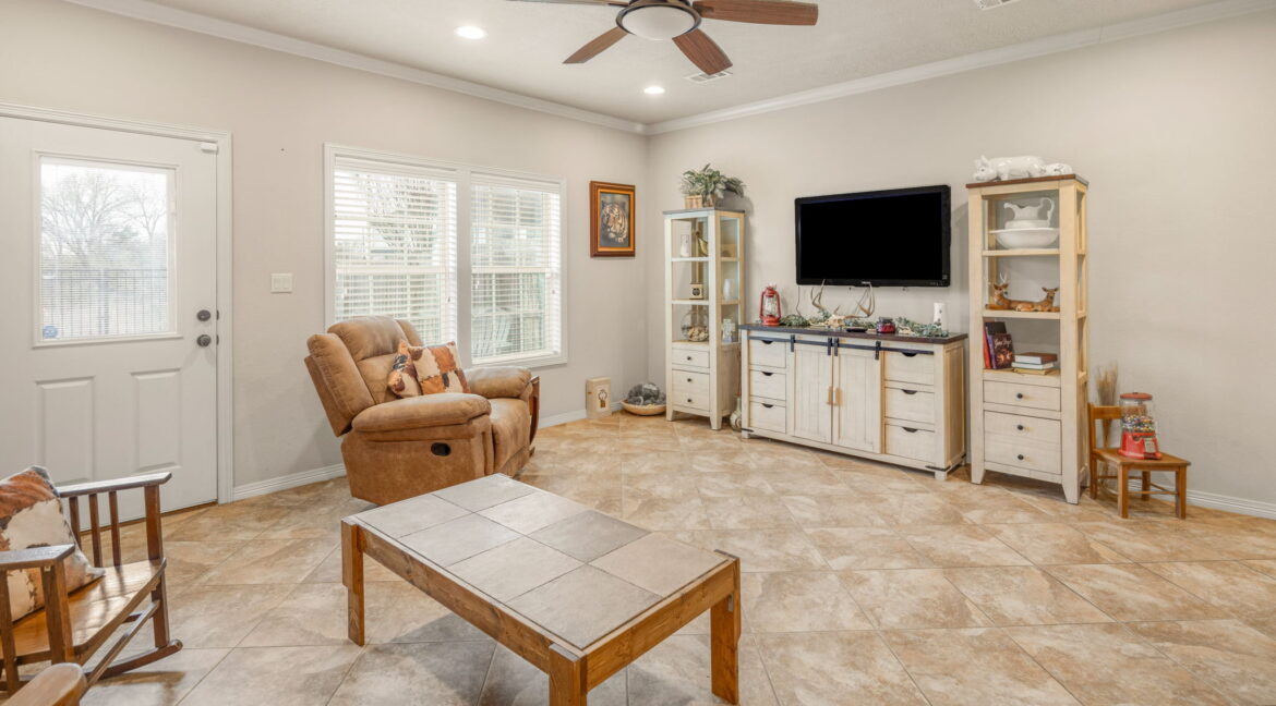 8-web-or-mls-Crecent Ridge_04